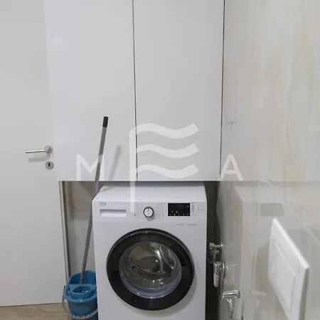 Nicely Equipped With Sea-view 693 شقة دراس